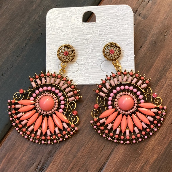 Beautiful Statement Earrings - Picture 1 of 1